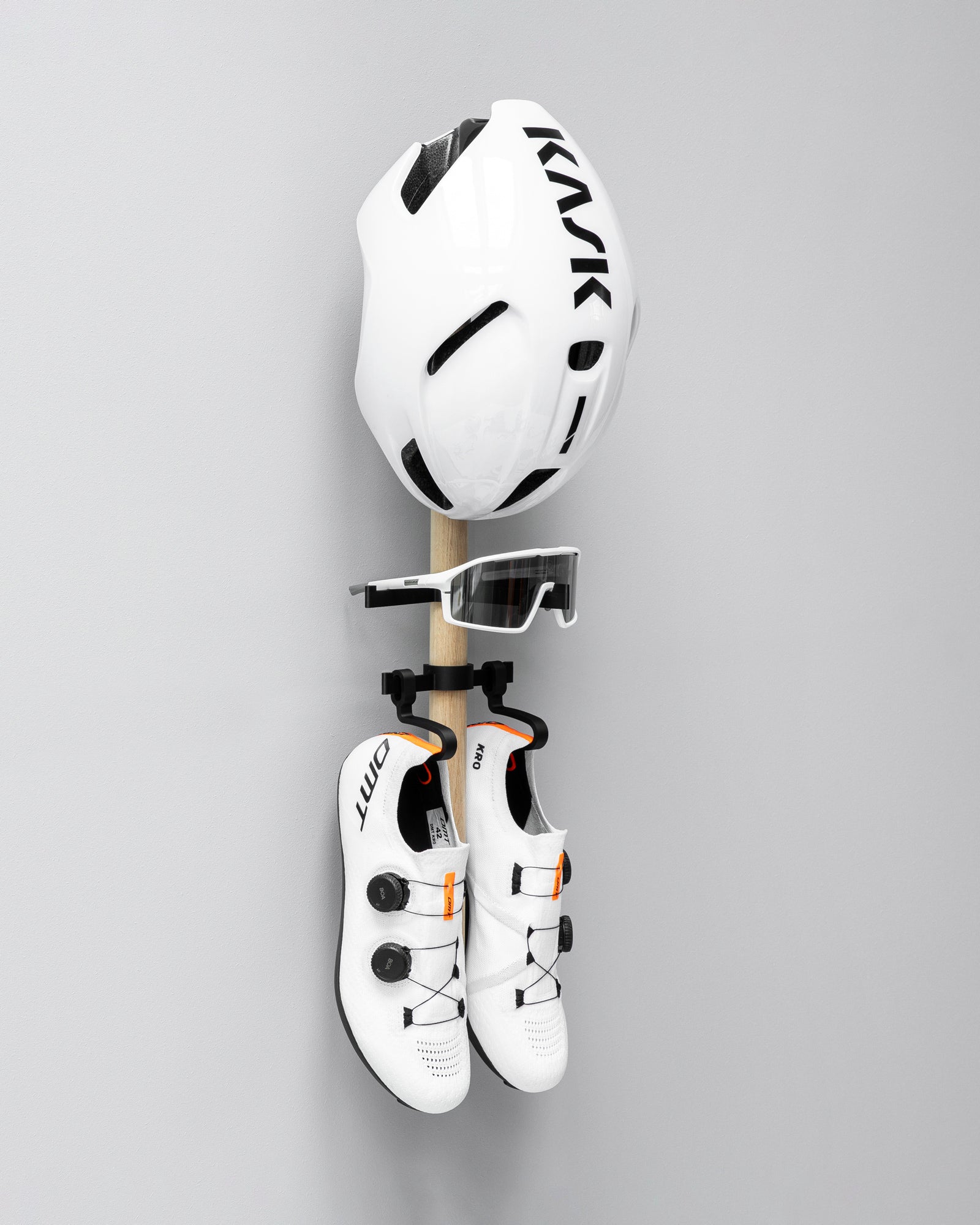 bike helmet organizer Tons Rack — storage for cycling shoes, helmets and sunglasses