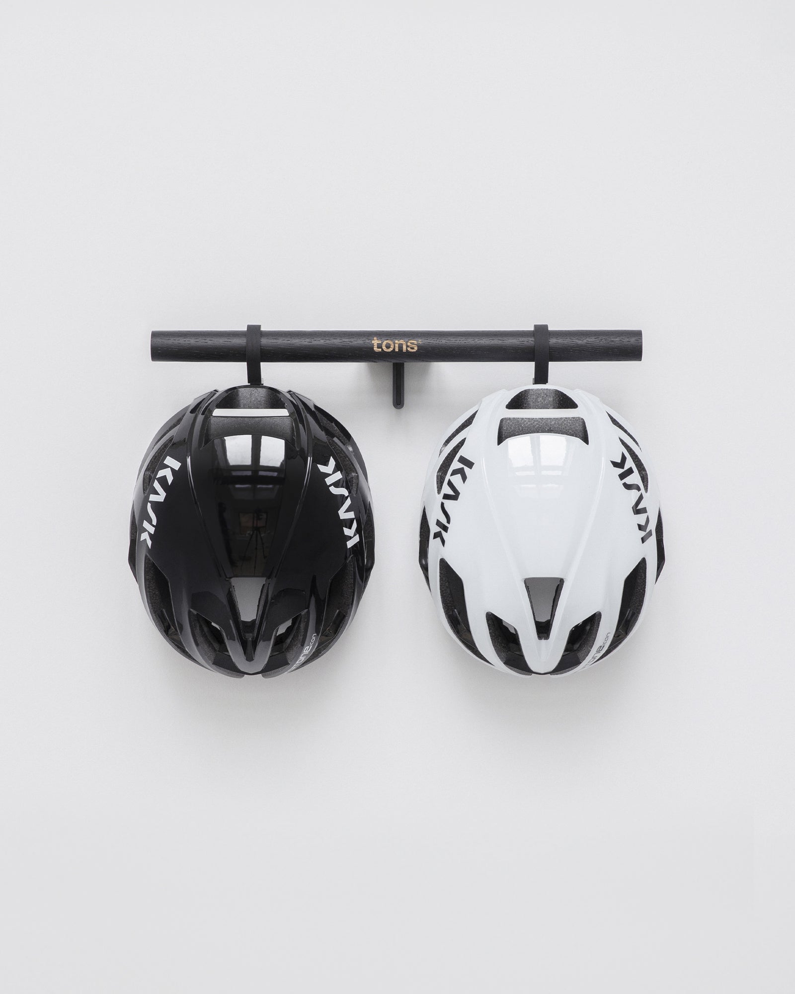 Short Bar — B . 2x Helmet