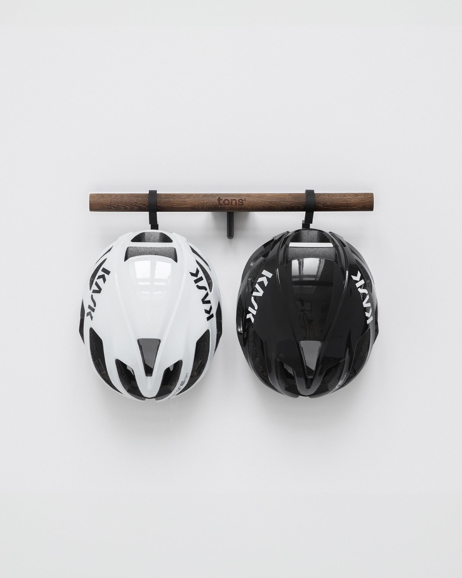 Short Bar — B . 2x Helmet
