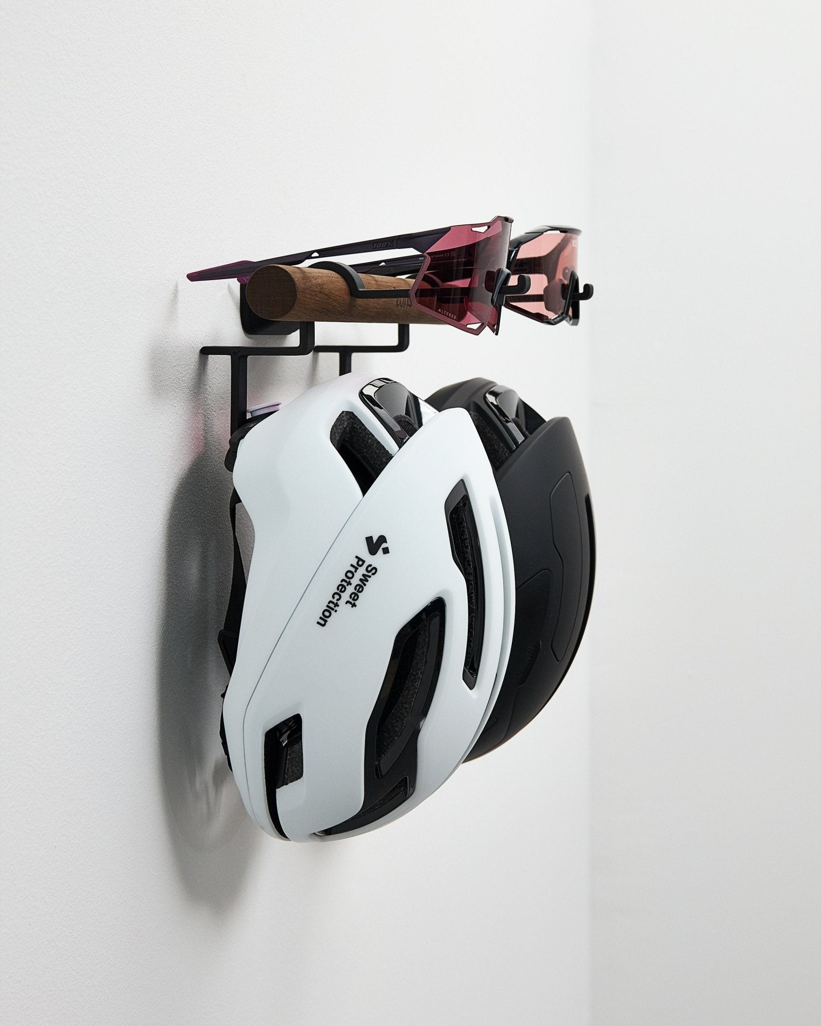 Short Bar — A . 2x Helmet + 2x Glasses