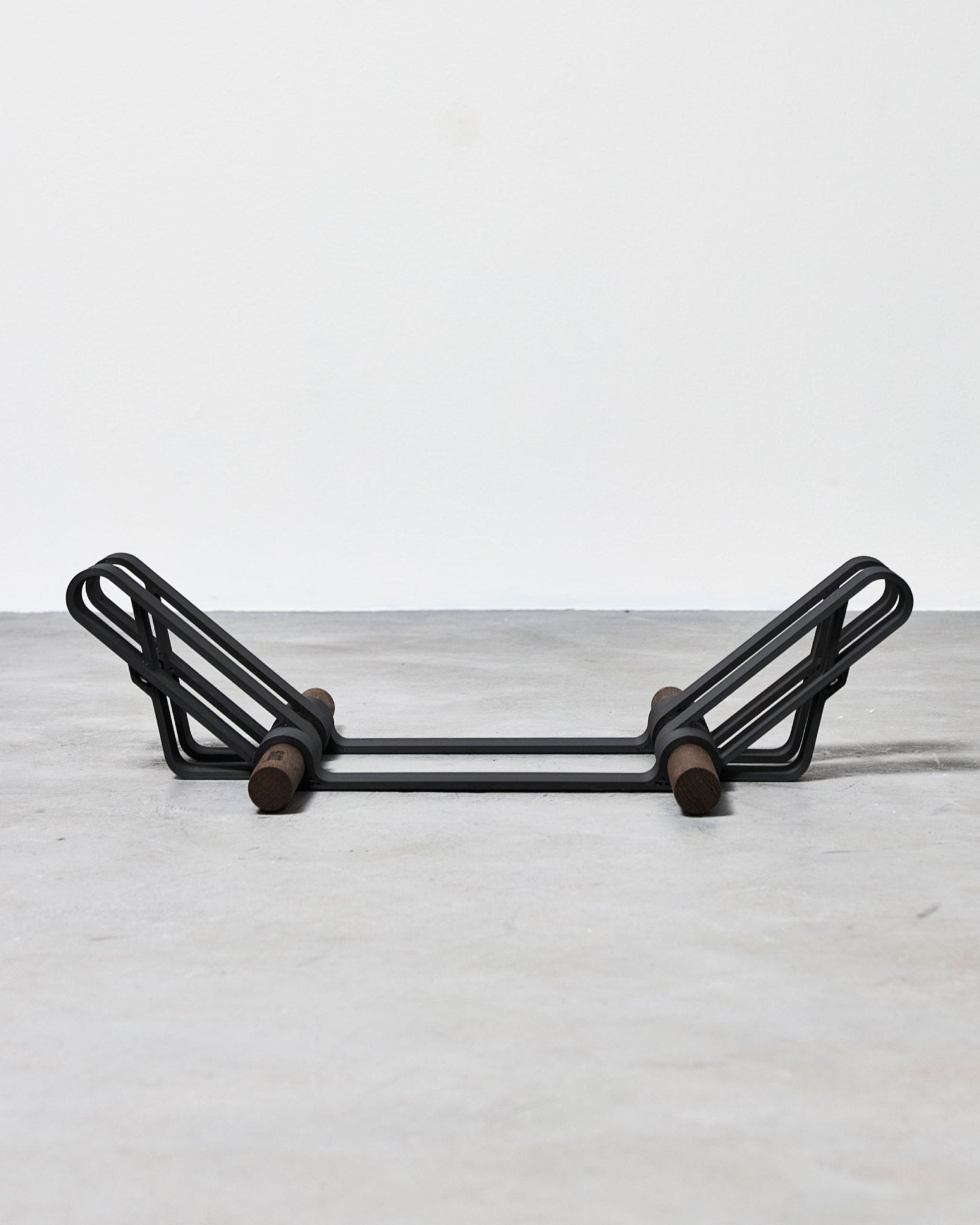 Bike Stand — Minimaler Bodenständer für Rennrad & Gravelbike