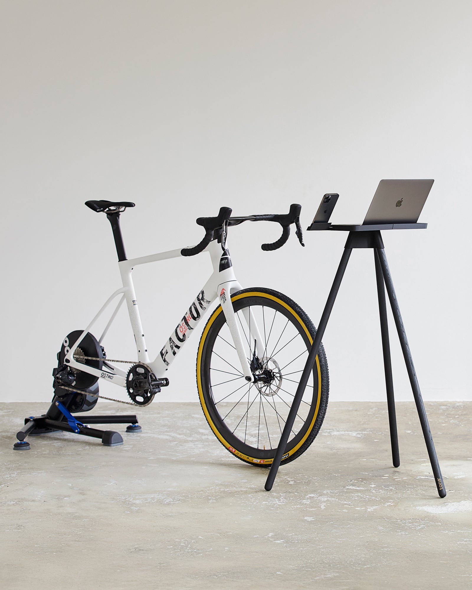 Laptop Race Table