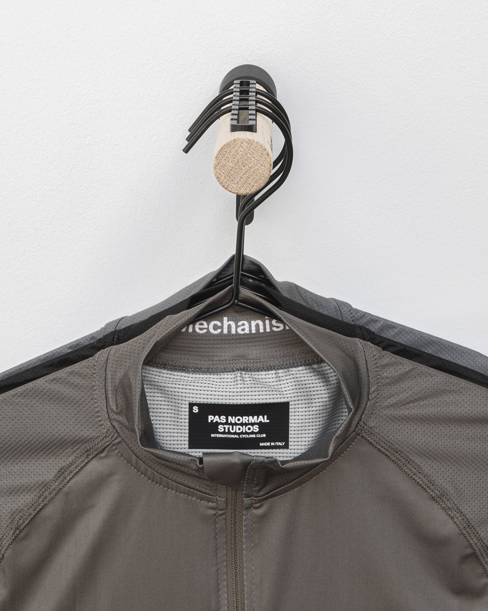 Jersey Hanger