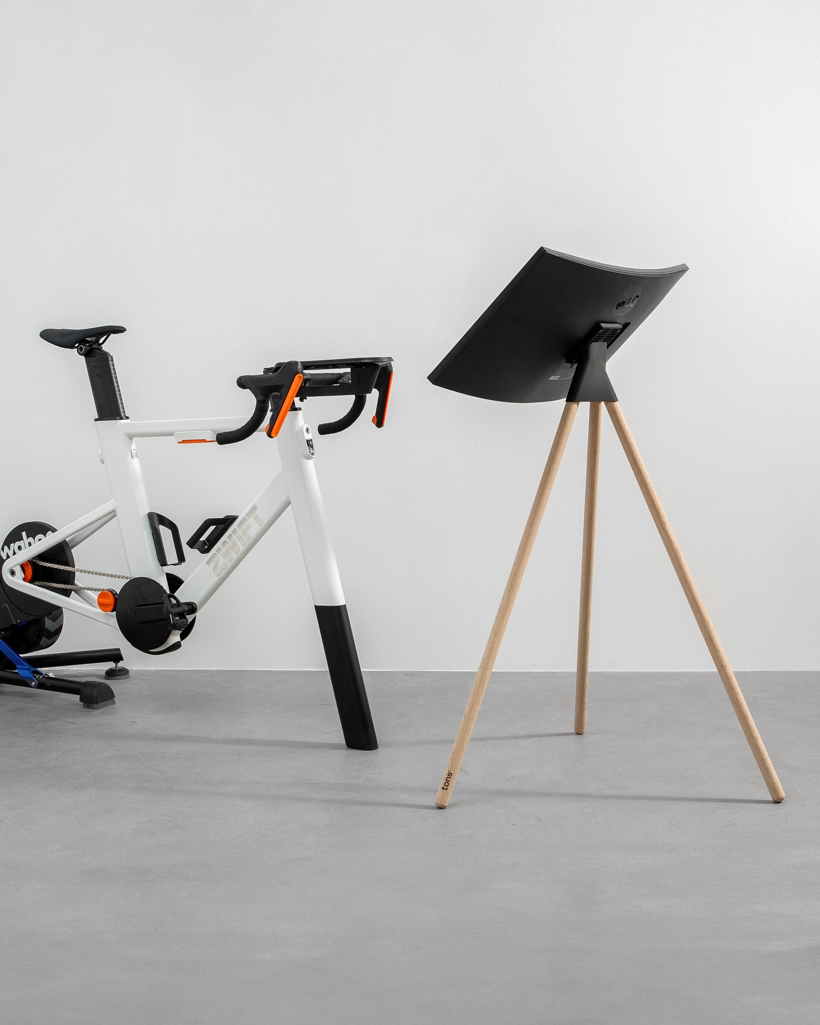 Widescreen Stand