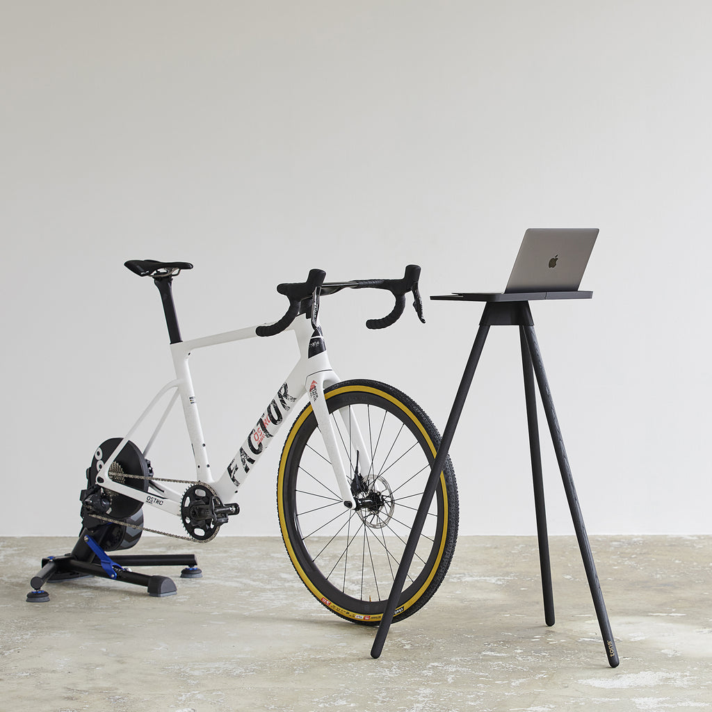 Laptop Race Table for Zwift – Tons